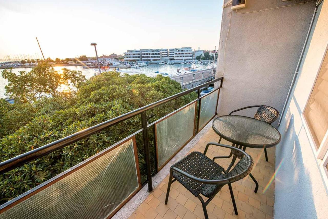 זאדאר Amazing Seaview Apartment With A Balcony Near The Beach - Kneza Trpimira I מראה חיצוני תמונה