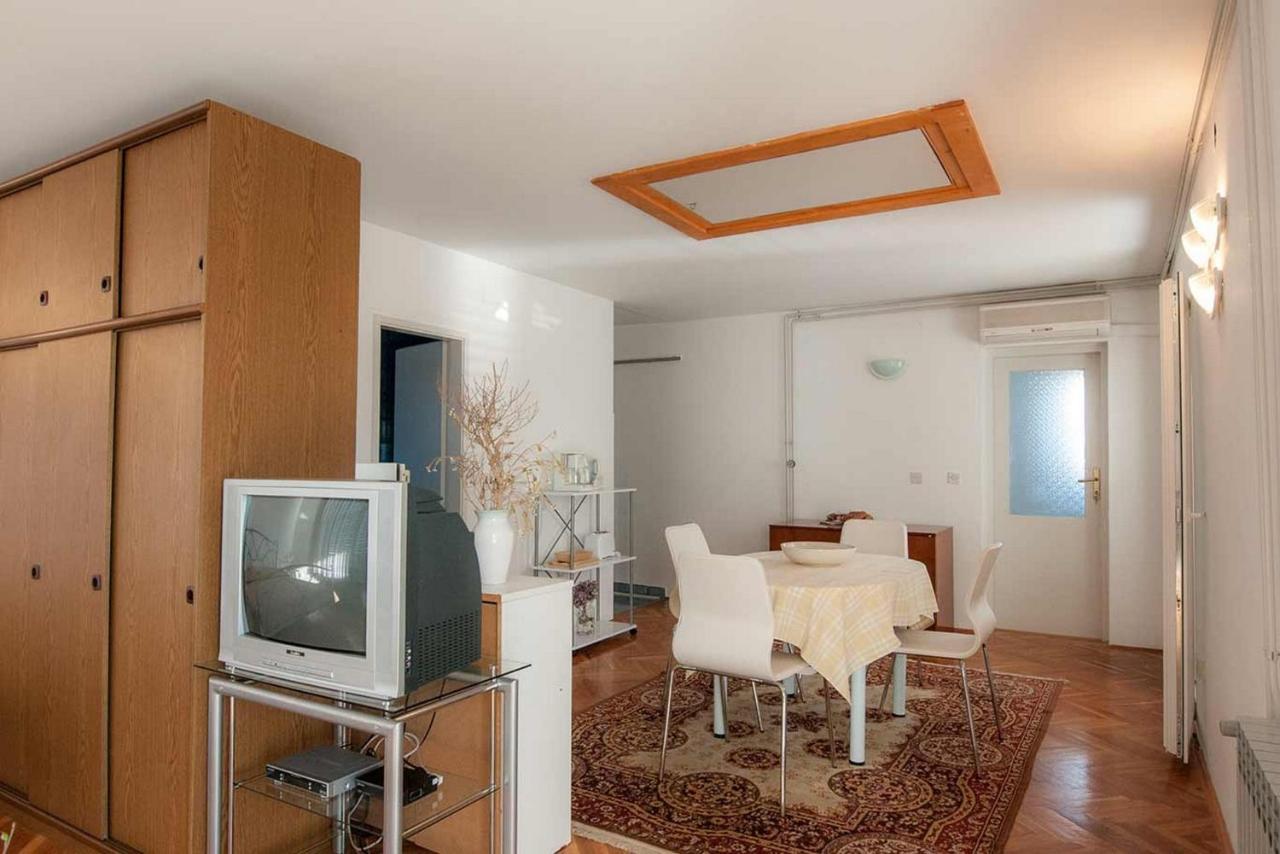 זאדאר Amazing Seaview Apartment With A Balcony Near The Beach - Kneza Trpimira I מראה חיצוני תמונה