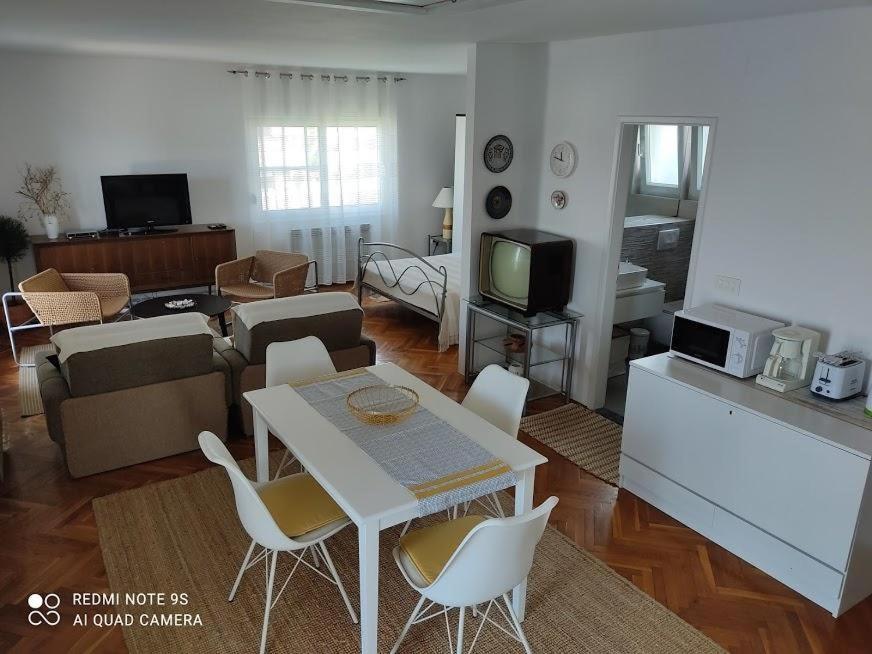 זאדאר Amazing Seaview Apartment With A Balcony Near The Beach - Kneza Trpimira I מראה חיצוני תמונה